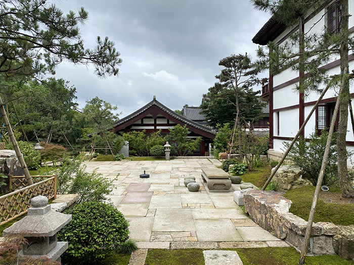 佛教寺庙古建筑的设计元素与符号的现代化应用