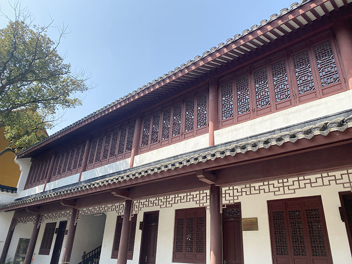 传统与现代的对话——佛教寺庙古建筑的设计智慧与现代建筑设计的融合